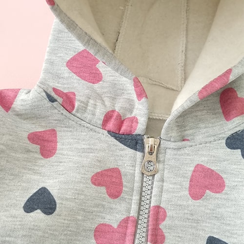 خرید سویشرت شلوار قلبی دخترانه کرک دار یکسال تا 18 ماهگی با قیمت عالی از نورونیک